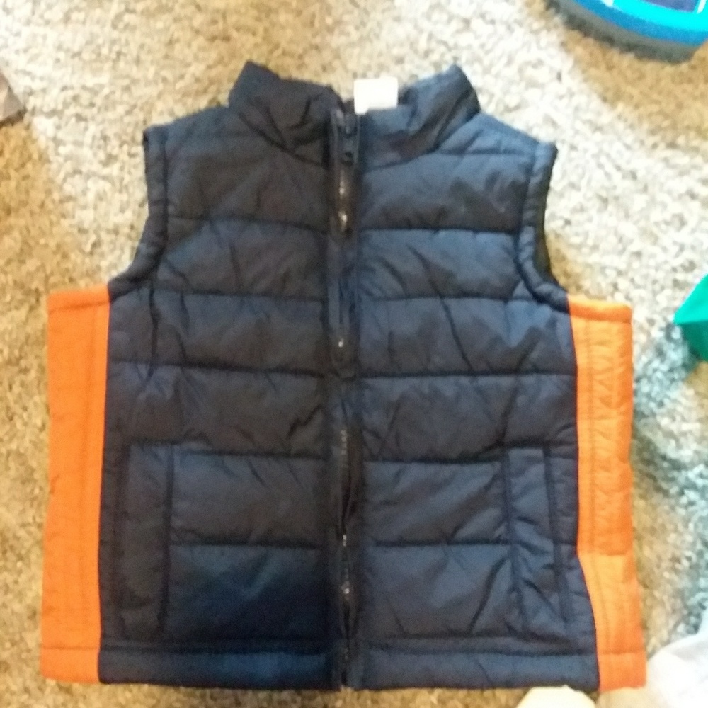 Gymboree puffer vest sz 6-12mos